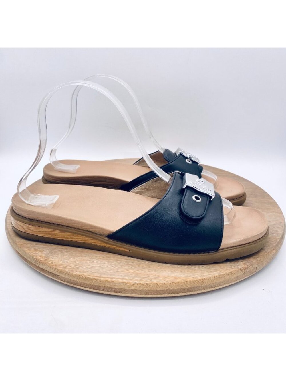 Vintage G H Bass Co Sandals 8.5 W Black Leather Island Icon Slip On Flats Peep